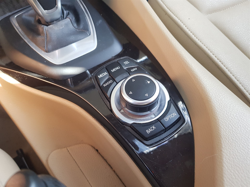 Εγκατάσταση Apple CarPlay, Android Auto και Media Player σε BMW X1 E84.