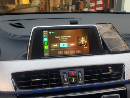 Εγκατάσταση Wireless Apple CarPlay, Android Auto σε BMW X2 F39 2019.