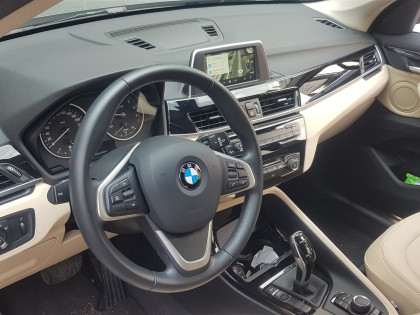 Εγκατάσταση Apple CarPlay Wireless και Android Auto σε BMW X1 F48.