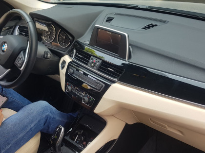 Εγκατάσταση Apple CarPlay Wireless και Android Auto σε BMW X1 F48.