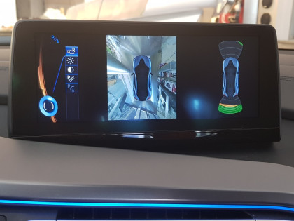Εγκατάσταση Video in Motion και GPS Tracker σε BMW i8.