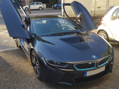 Εγκατάσταση Video in Motion και GPS Tracker σε BMW i8.
