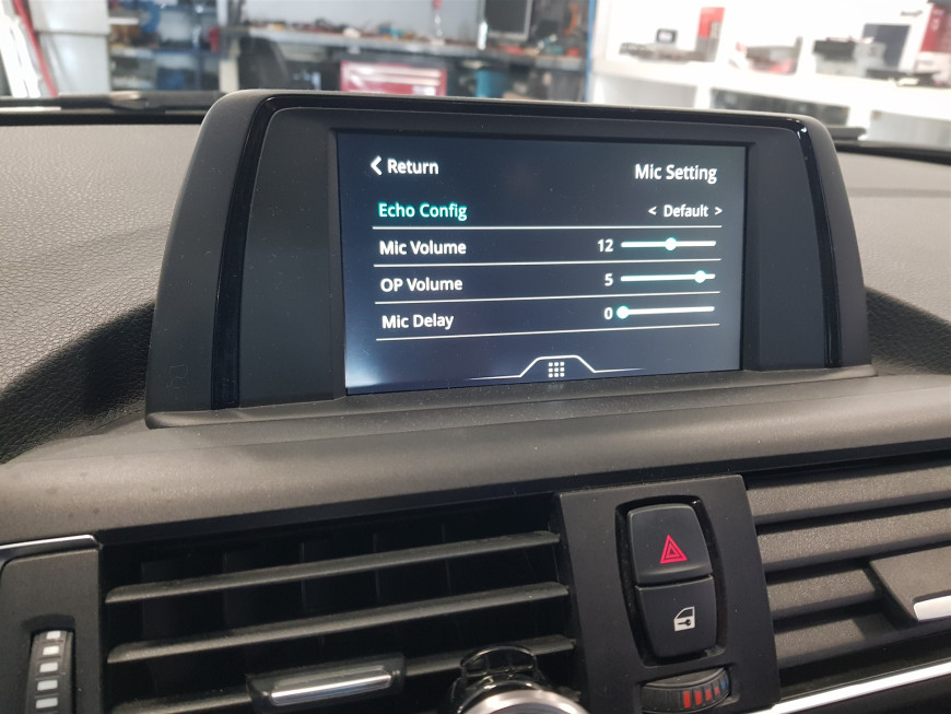 Εγκατάσταση με Apple CarPlay & Android Auto σε BMW 1 Series F20.