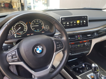 Εγκατάσταση Apple CarPlay, Android Auto σε BMW X5 E70.