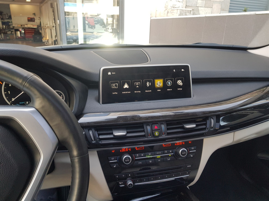 Εγκατάσταση Apple CarPlay, Android Auto σε BMW X5 E70.