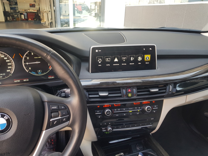 Εγκατάσταση Apple CarPlay, Android Auto σε BMW X5 E70.
