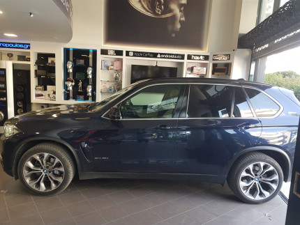 Εγκατάσταση Apple CarPlay, Android Auto σε BMW X5 E70.