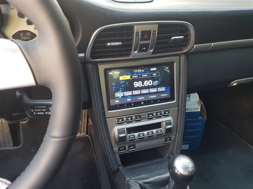 Εγκατάστση  Alpine ILX-650.Apple Car Play, Android Auto σε Porsche Carrera 997