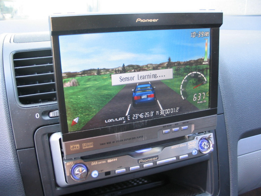Εγκατάσταση Car Cinema Pioneer AVH-P7500DVD & AVG-VDP1 σε Volkswagen Golf.