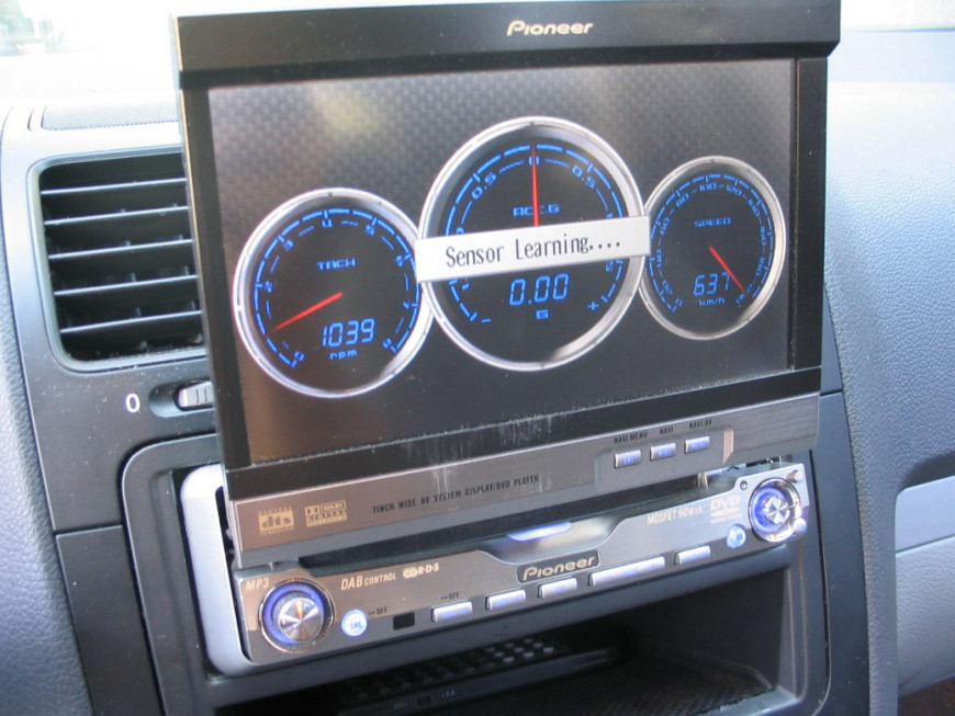 Εγκατάσταση Car Cinema Pioneer AVH-P7500DVD & AVG-VDP1 σε Volkswagen Golf.