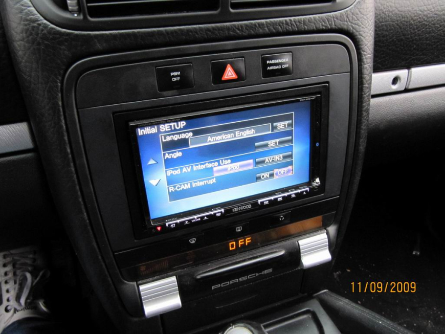 Εγκατάσταση Car cinema Kenwood DDX8024BT-Navibox σε Porsche Cayenne.