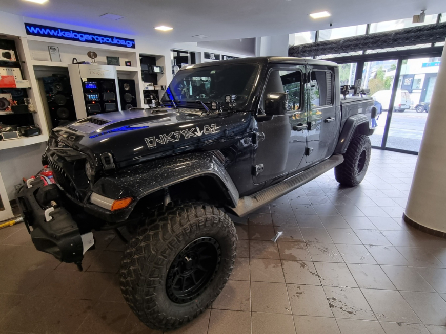 Εγκατάσταση προβολέων LED υψηλής απόδοσης σε Jeep Wrangler Gladiator Rubicon.