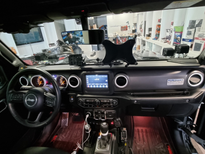 Εγκατάσταση προβολέων LED υψηλής απόδοσης σε Jeep Wrangler Gladiator Rubicon.