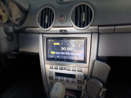 Εγκατάσταση οθόνης multimedia Alpine iLX-w650BT σε Porsche Boxter.