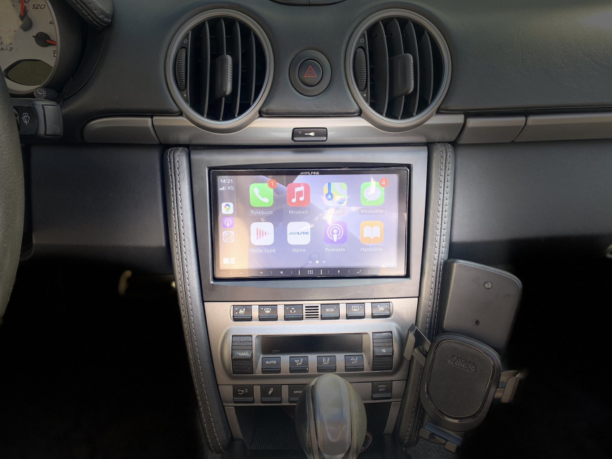 Εγκατάσταση οθόνης multimedia Alpine iLX-w650BT σε Porsche Boxter.