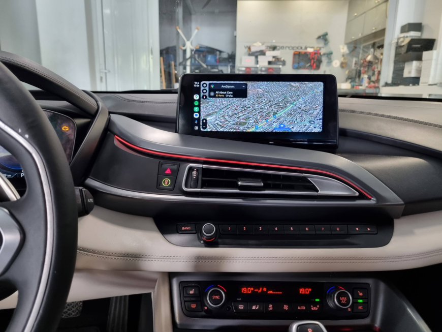 Εγκατάσταση Apple ασύρματου CarPlay / android auto στην εργοστασιακή οθόνη BMW i8.