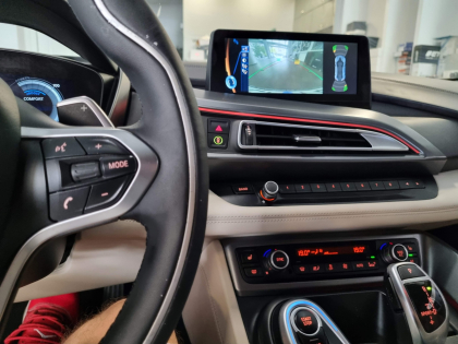 Εγκατάσταση Apple ασύρματου CarPlay / android auto στην εργοστασιακή οθόνη BMW i8.