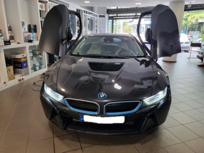 Εγκατάσταση Apple ασύρματου CarPlay / android auto στην εργοστασιακή οθόνη BMW i8.