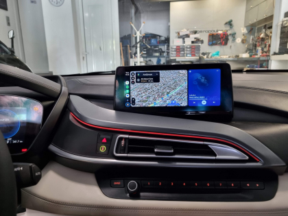 Εγκατάσταση Apple ασύρματου CarPlay / android auto στην εργοστασιακή οθόνη BMW i8.