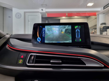 Εγκατάσταση Apple ασύρματου CarPlay / android auto στην εργοστασιακή οθόνη BMW i8.