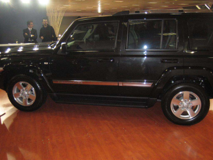 Εγκατάσταση Pioneer AVIC HD1BT σε Jeep Commander