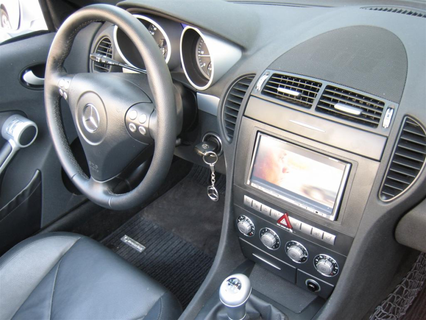 Εγκατάσταση Car Multimedia Kenwood DDX-6029 σε Mercedes SLK 200 (R171).