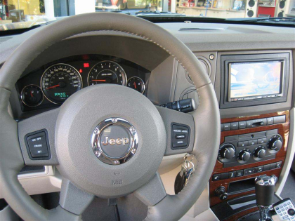 Εγκατάσταση Kenwood DDX 6029 σε Jeep Commander.