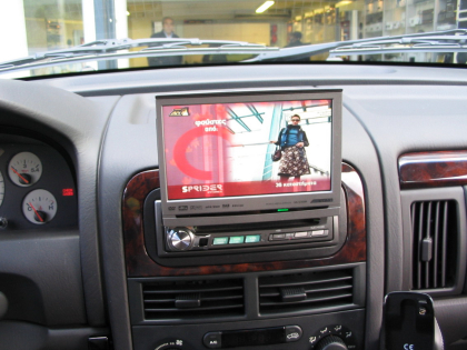 Εγκατάσταση 2DIN Car Cinema  Alpine IVA-D300R σε Grand Cherokee.