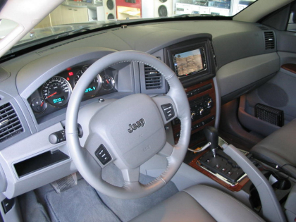 Εγκατάσταση Car Cinema – Kenwood DDX 7025 σε Grand Cherokee 5,7.