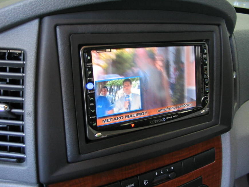 Εγκατάσταση Car Cinema – Kenwood DDX 7025 σε Grand Cherokee 5,7.