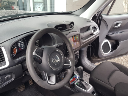 Εγκατάσταση Car Cinema – Digital IQ: Apple CarPlay & Android Auto σε Renegade 2021.