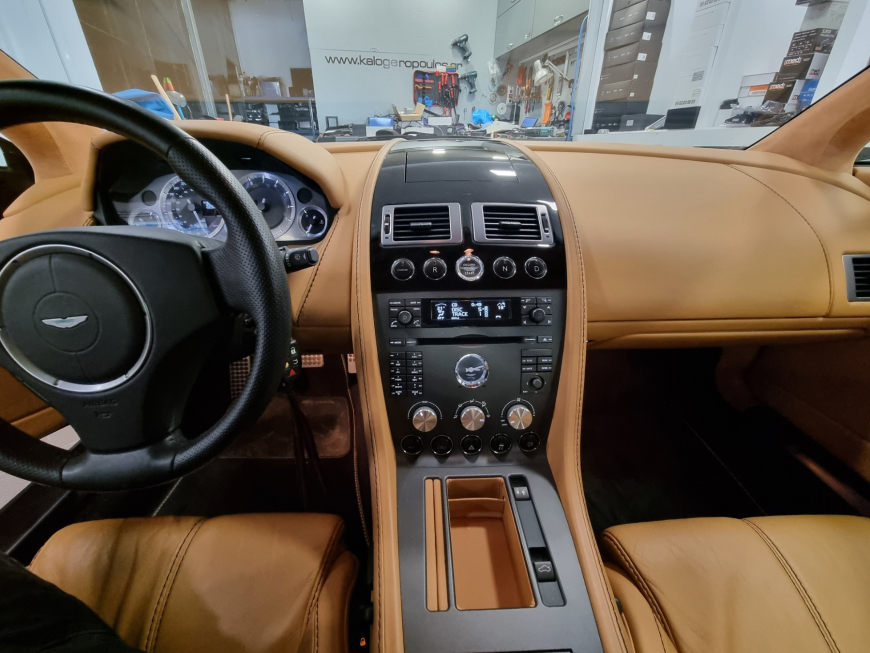 Εγκατάσταση Dension Bluetooth σε Aston Martin Vantage.