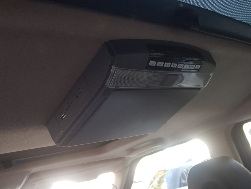 Εγκατάσταση Apple CarPlay, Android Auto, Rear Camera, Media Player, TV Tuner T2 και οθόνη 10,8" οροφής σε Land Rover Discovery 3 HSE