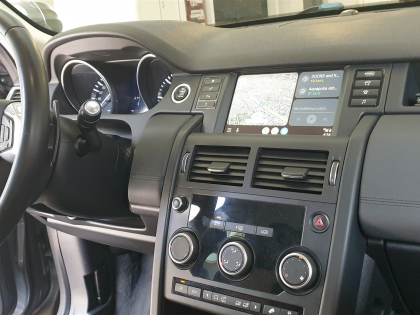 Εγκατάσταση  Apple Car Play & Rear Camera σε Land Rover Discovery Sport.