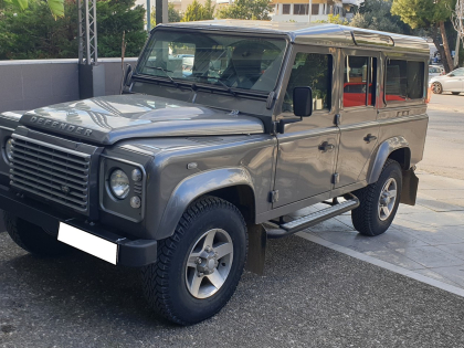 Εγκατάσταση r/bt, ηχε;iων και subwoofer σε Land Rover Defender.