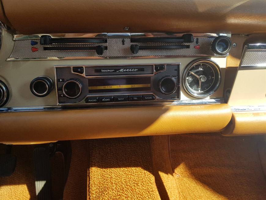 Εγκατάσταση Becker Mexico Radio σε Mercedes SL 280 Pagoda.