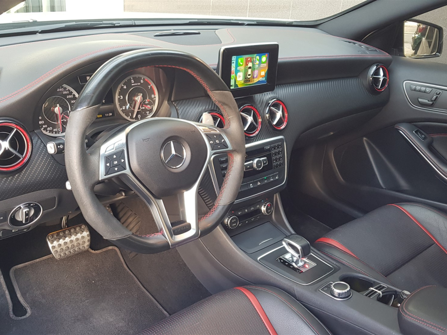 Εγκατάσταση Apple CarPlay και Wireless Android Auto σε Mercedes A45 AMG W176.