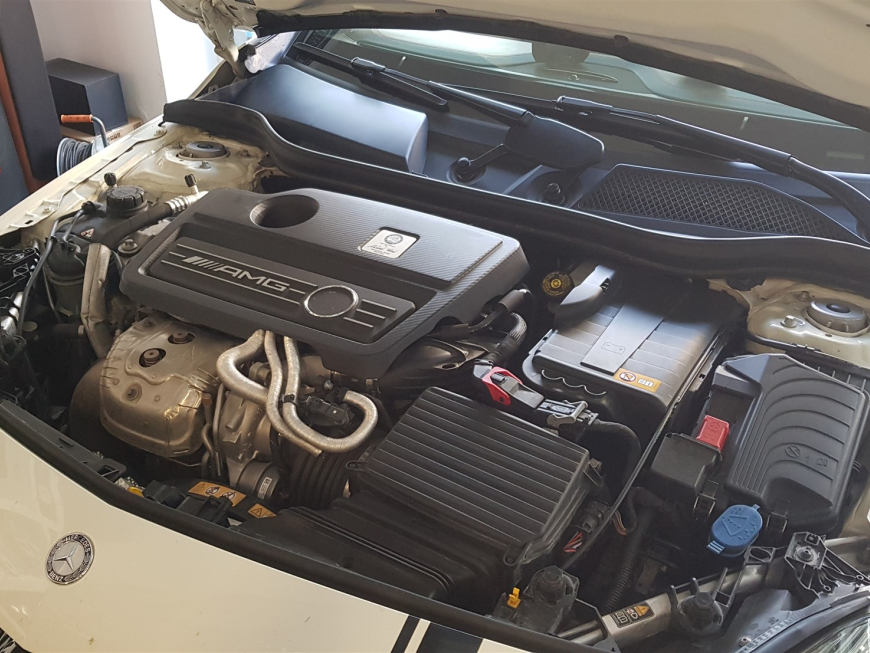 Εγκατάσταση Apple CarPlay και Wireless Android Auto σε Mercedes A45 AMG W176.