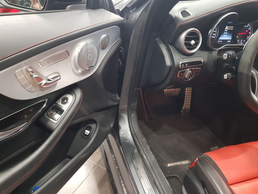 Εγκατάσταση Unique Auto Wireless Apple CarPlay & Android Auto σε Mercedes C63 AMG.