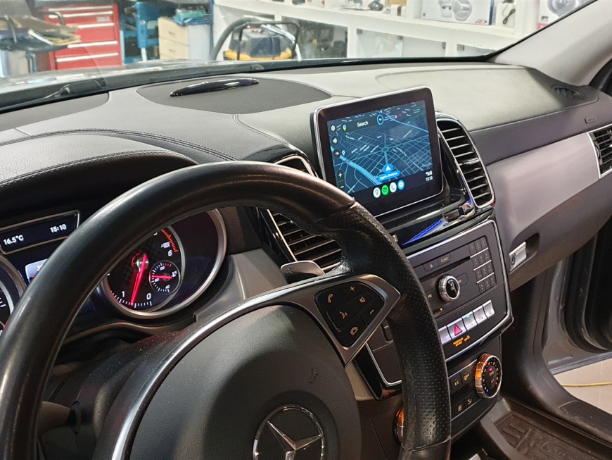 Εγκατάσταση Apple CarPlay, Wireless Android Auto & Rear Camera σε Mercedes GLE 350d W166.