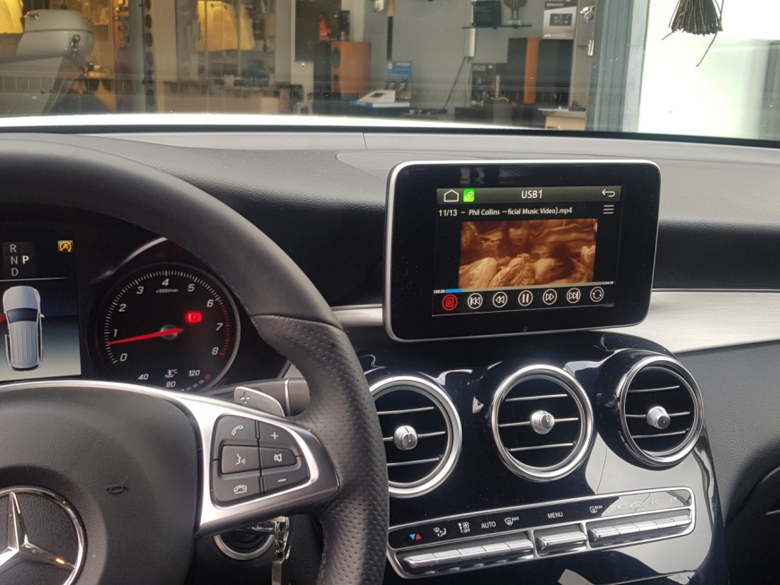 Εγκατάσταση Unique Auto Apple CarPlay, Android Auto και Media Player σε Mercedes GLC 250.