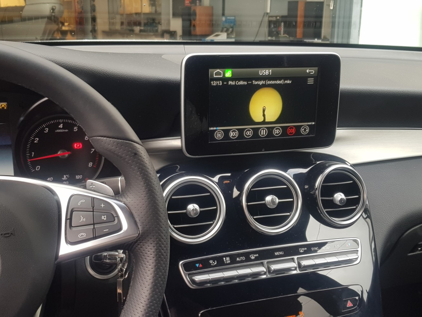 Εγκατάσταση Unique Auto Apple CarPlay, Android Auto και Media Player σε Mercedes GLC 250.