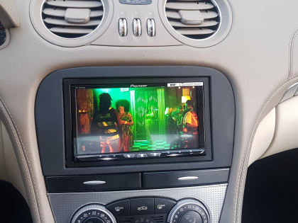 Εγκατάσταση 2DIN Pioneer AVH-Z9200DAB σε Mercedes SL R230.