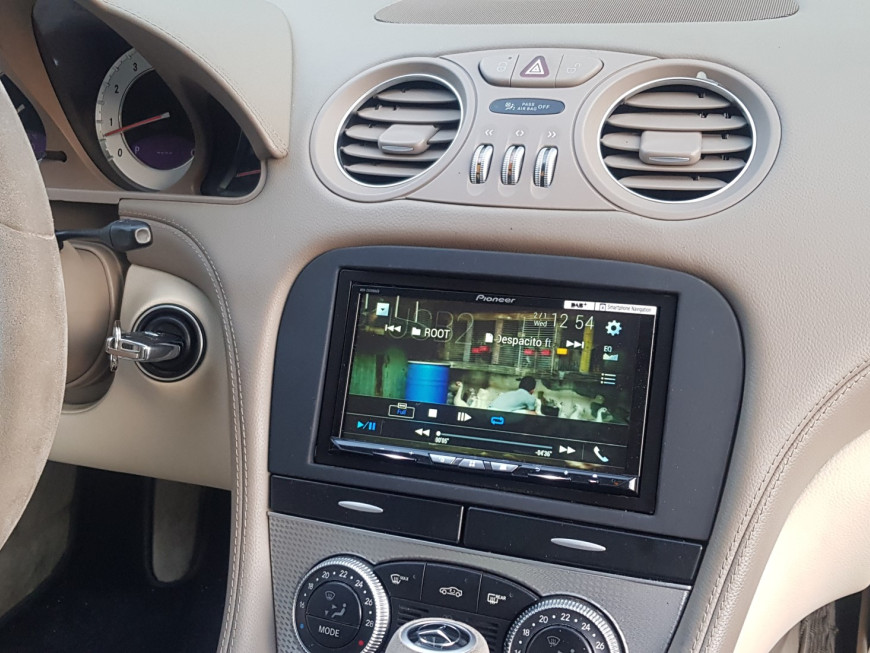 Εγκατάσταση 2DIN Pioneer AVH-Z9200DAB σε Mercedes SL R230.