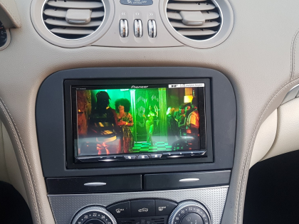Εγκατάσταση 2DIN Pioneer AVH-Z9200DAB σε Mercedes SL R230.