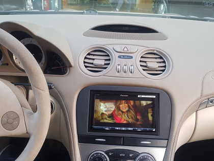Εγκατάσταση 2DIN Pioneer AVH-Z9200DAB σε Mercedes SL R230.
