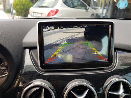 Εγκατάσταση συστήματος πολυμέσων σε Mercedes B-200 W242.