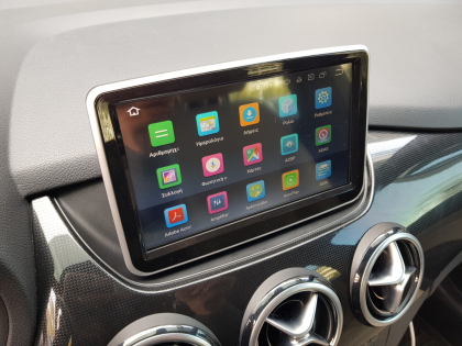 Εγκατάσταση συστήματος πολυμέσων σε Mercedes B-200 W242.