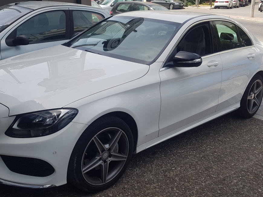 Εγκατάσταση Apple CarPlay της Unique Auto  σε Mercedes C180.