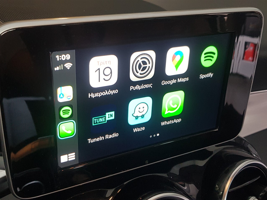 Εγκατάσταση Apple CarPlay της Unique Auto  σε Mercedes C180.